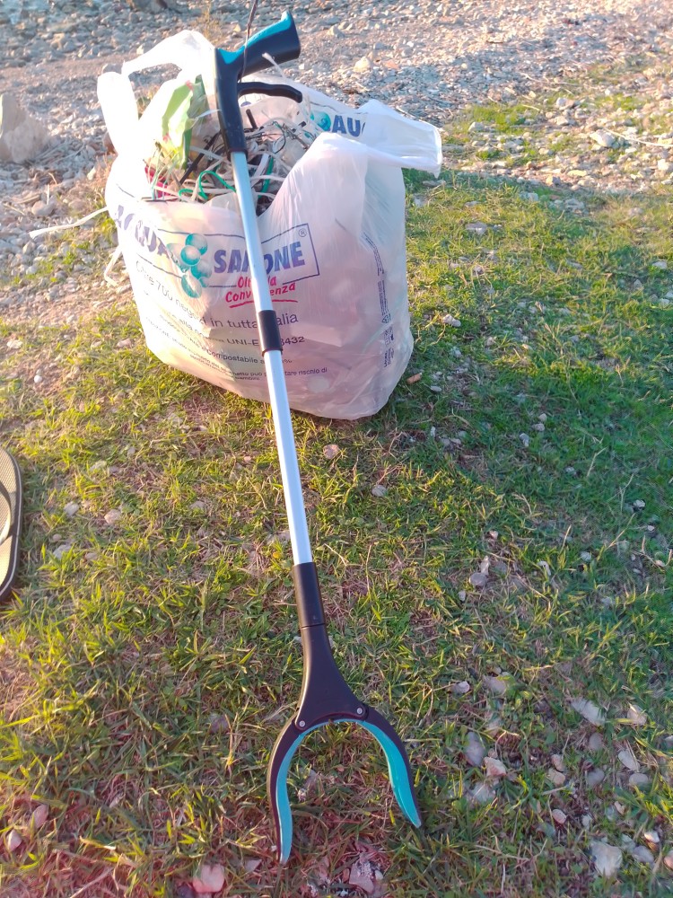 1763045752209475175688215646944