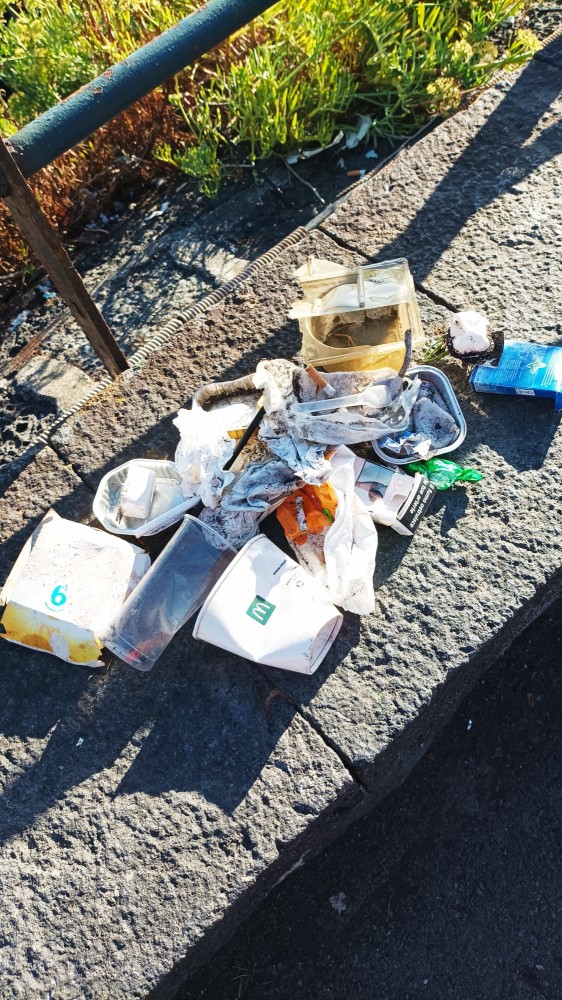 bdef9a35 aadd 4b54 b511 1a88a8f95802